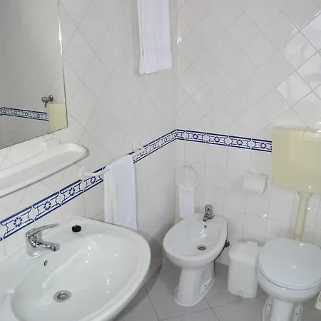 Guest house Residencial A Doca 2*